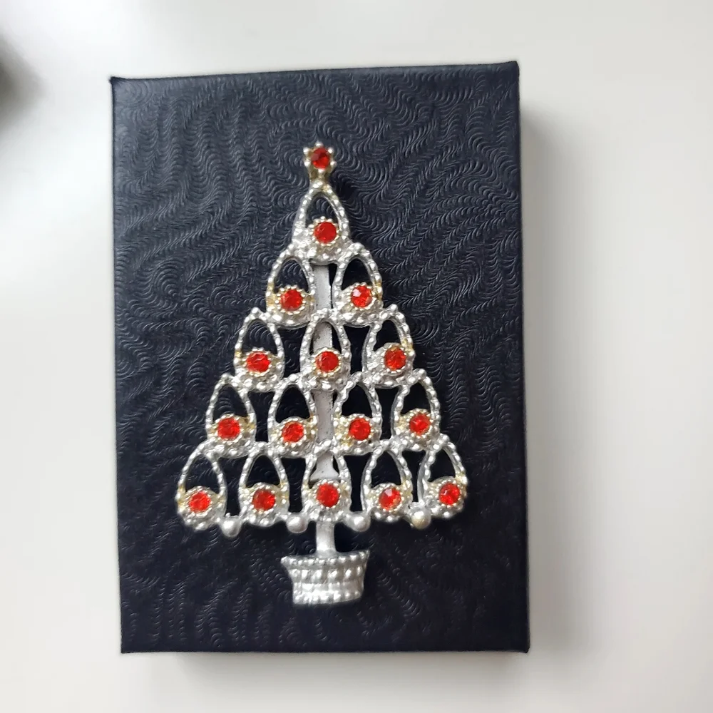 Silver Christmas Tree Pin Brooch With Red Crystals